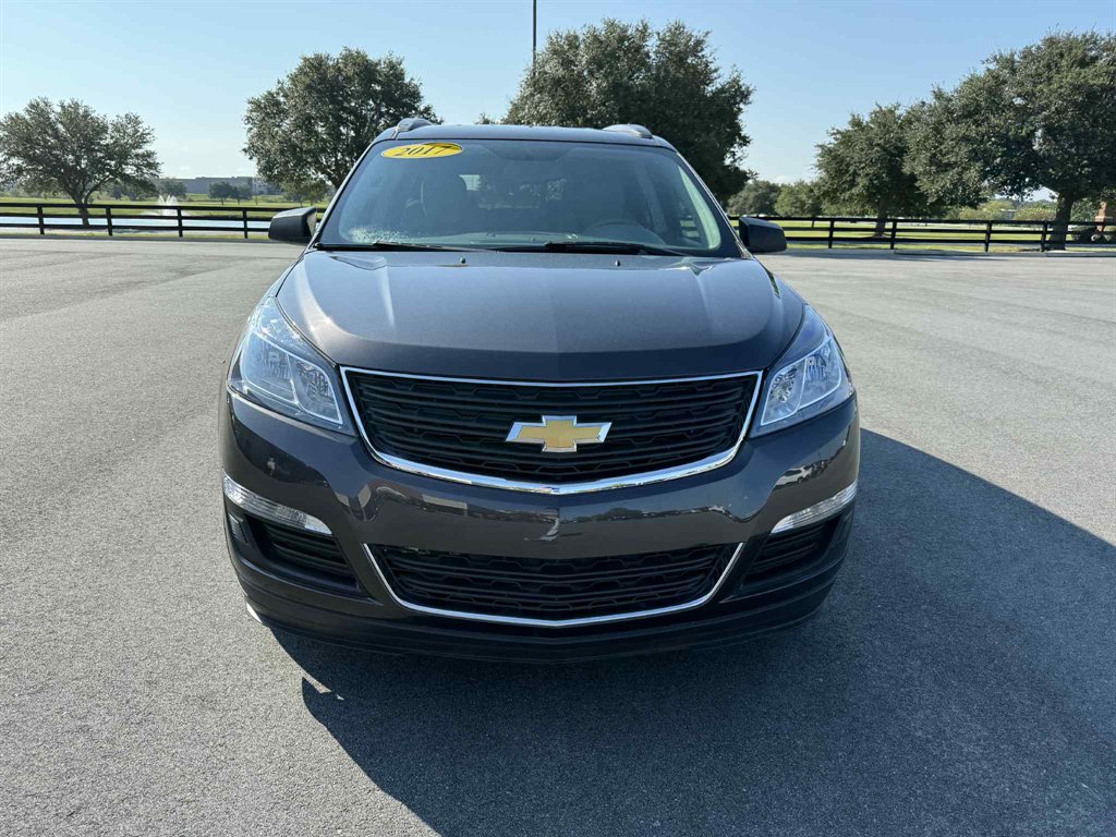 2017 Chevrolet Traverse LS's photo