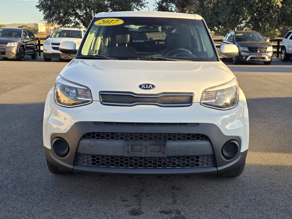 2017 Kia Soul Base's photo