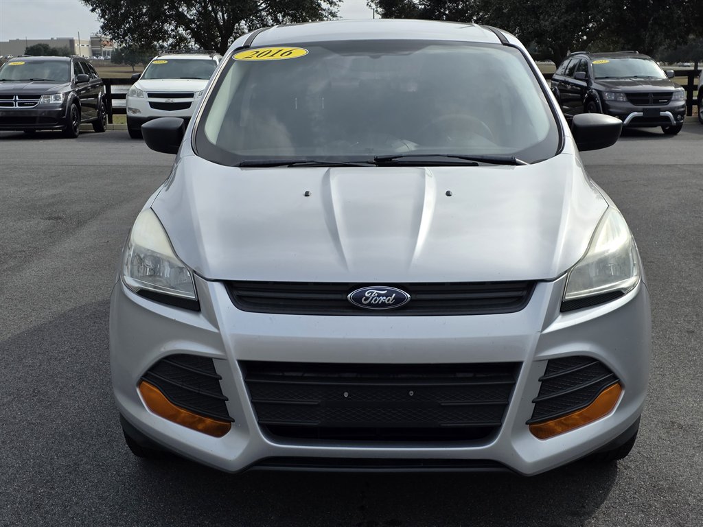 2016 Ford Escape S's photo