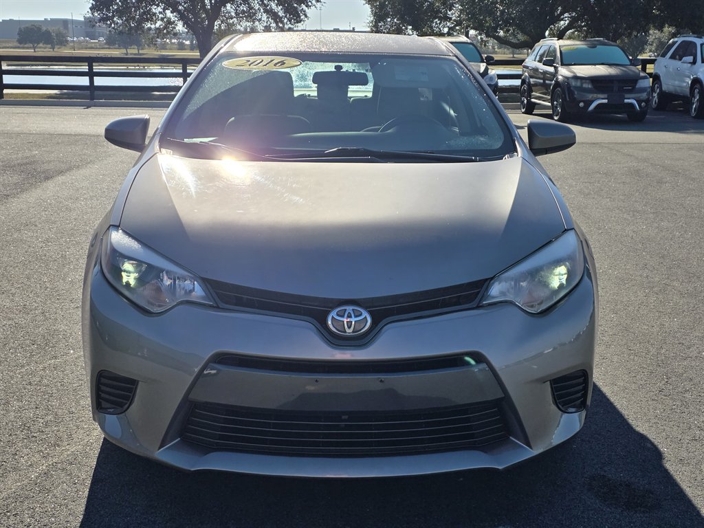 2016 Toyota Corolla LE's photo
