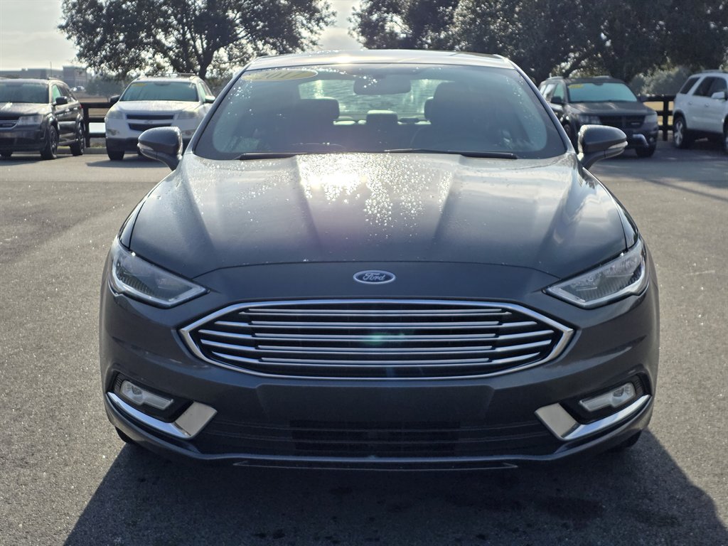 2017 Ford Fusion SE's photo