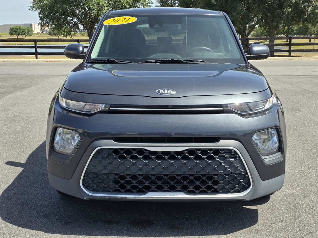 2021 Kia Soul 2.0L S IVT's photo