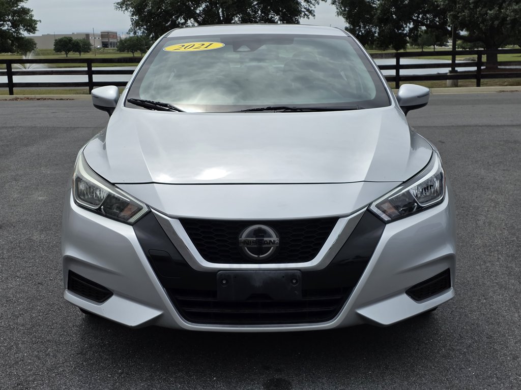 2021 Nissan Versa 1.6 SV CVT's photo