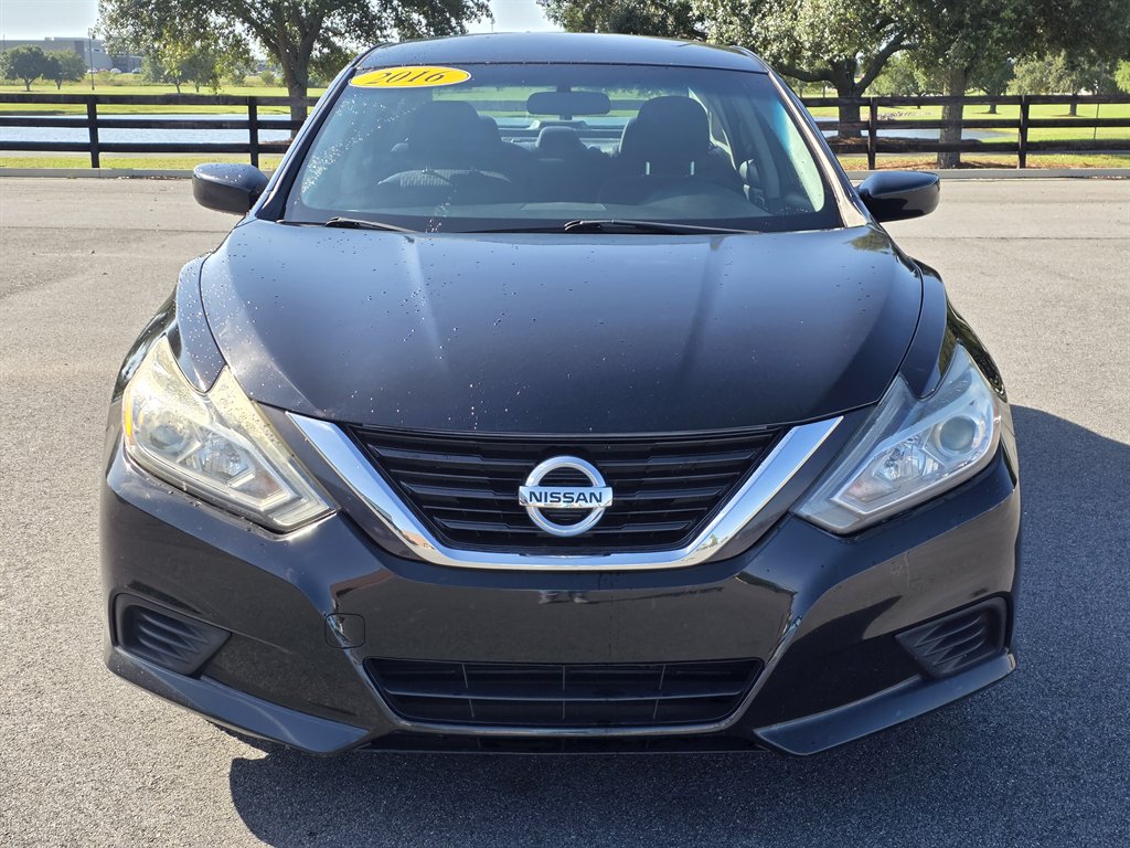 2016 Nissan Altima 2.5 S's photo