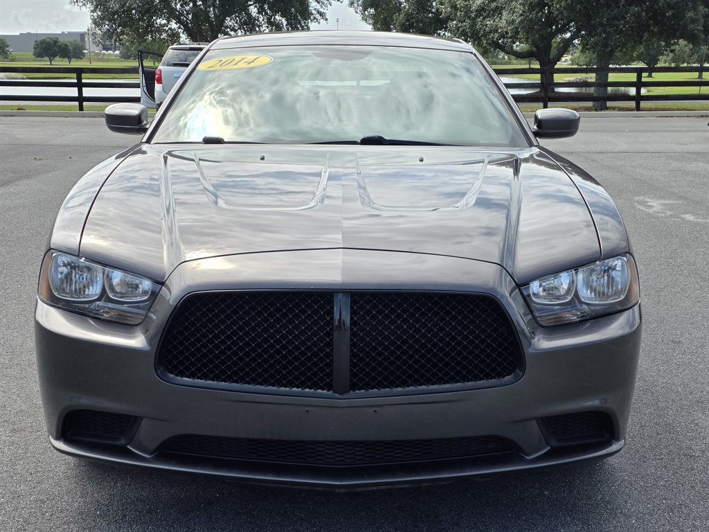2014 Dodge Charger SE's photo
