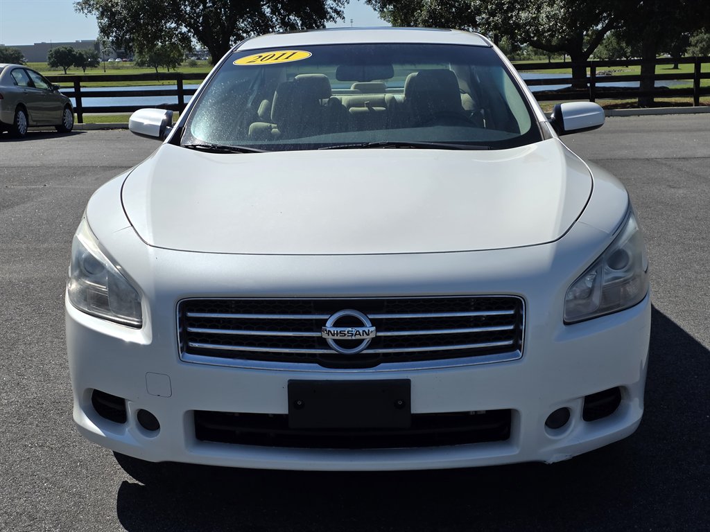 2011 Nissan Maxima's photo