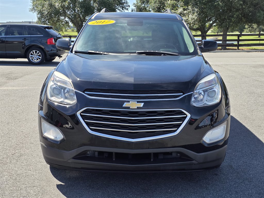 2017 Chevrolet Equinox LT's photo